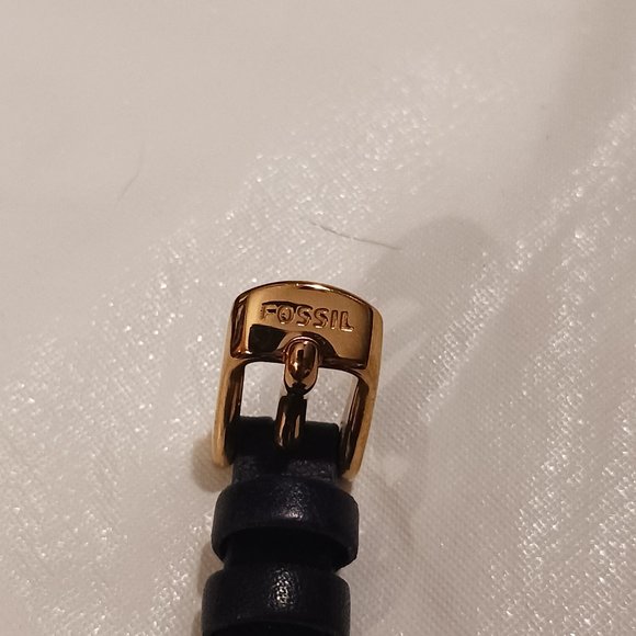 Vintage!! Beautiful FOSSIL Watch - Picture 9 of 14